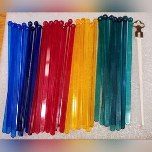 VINTAGE LOT OF 43 PLASTIC COLORFUL COCKTAIL SWIZZLE STICKS MARJESS AND H.K.